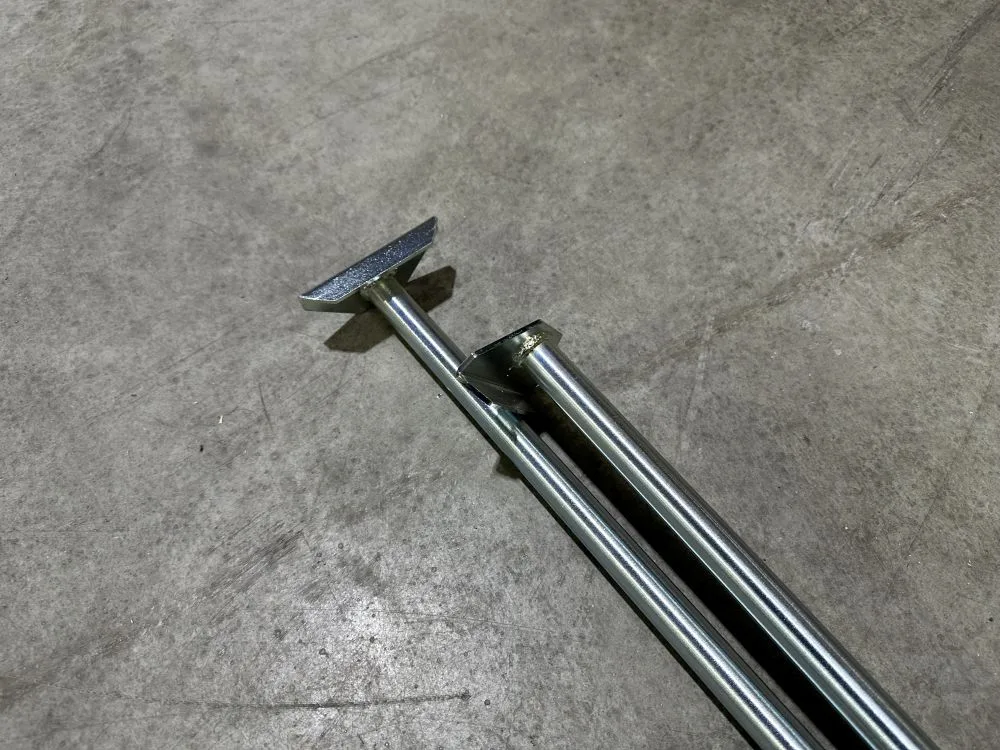 Montage beugel tbv kunststof stijlbeschermer RPM geel 60 cm nieuw, ( 80-100 mm ) - Afbeelding 2