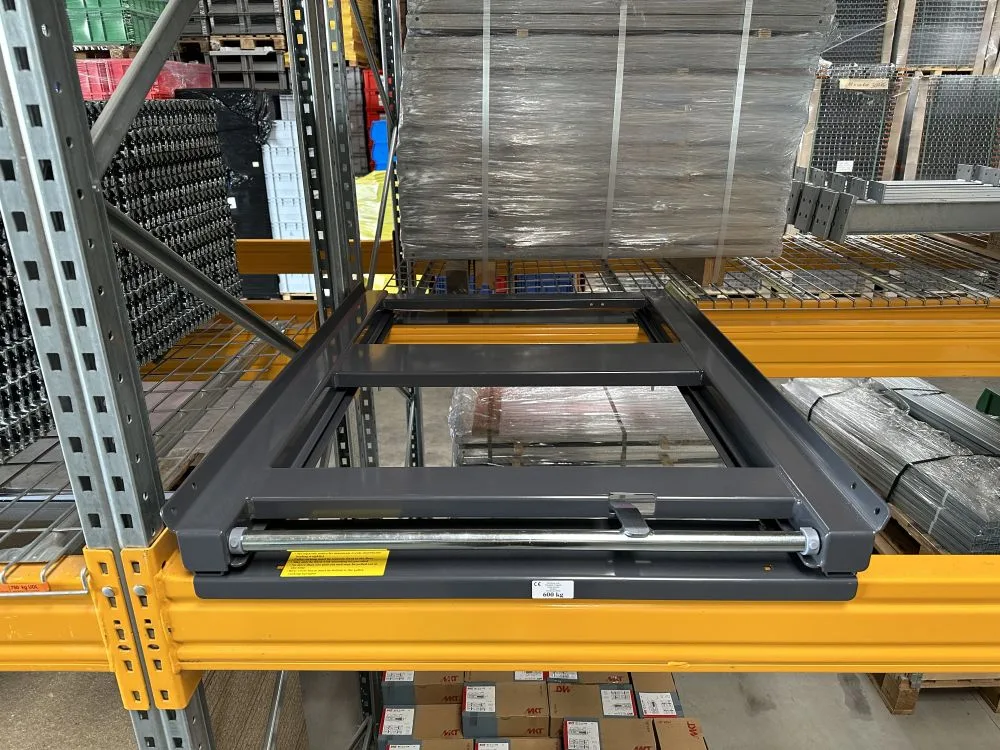 palletlade op een palletstelling