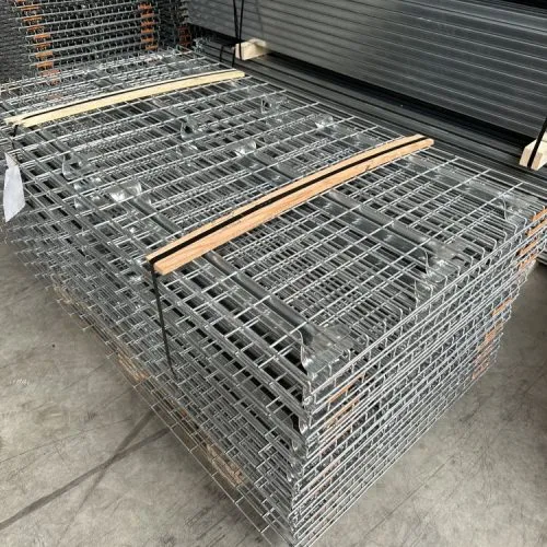 draadroosters op een pallet