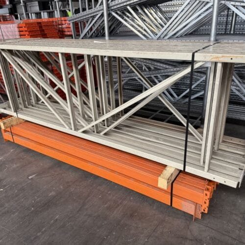 Palletstelling Overtoom 300x90 diep / liggers 270 / lengte 19.70 mtr /  gebruikt