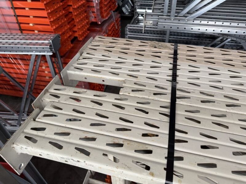 Palletstelling Overtoom 300x90 diep / liggers 270 / lengte 19.70 mtr /  gebruikt - Afbeelding 4