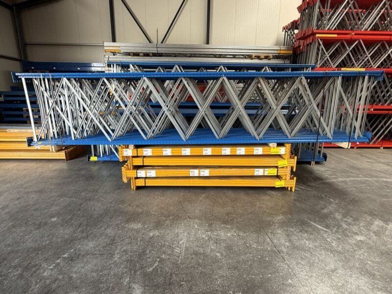 Palletstelling Esmena 550x110 diep / liggers 270 / lengte 39 mtr /  gebruikt - Afbeelding 2
